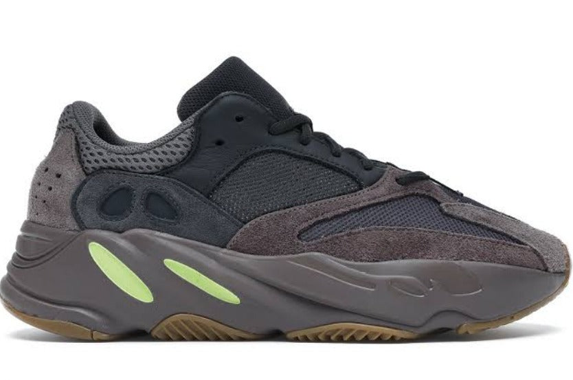 YEEZY 700 'MAUVE'