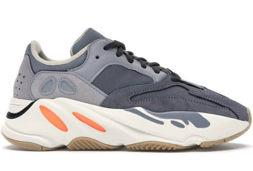 YEEZY 700 'MAGNET'